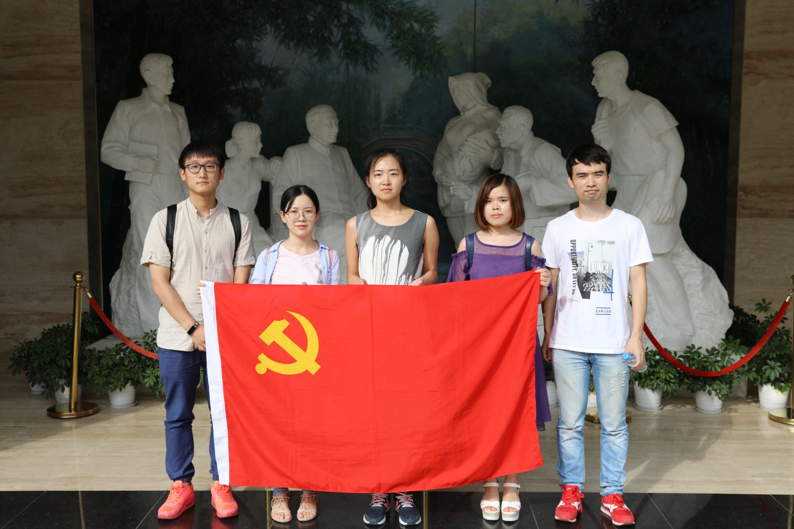 学习陈云五种精神，争做“两学一做”先锋 ——计算机科学与bat365中文官网入口师生党员赴陈云纪念馆参观学习