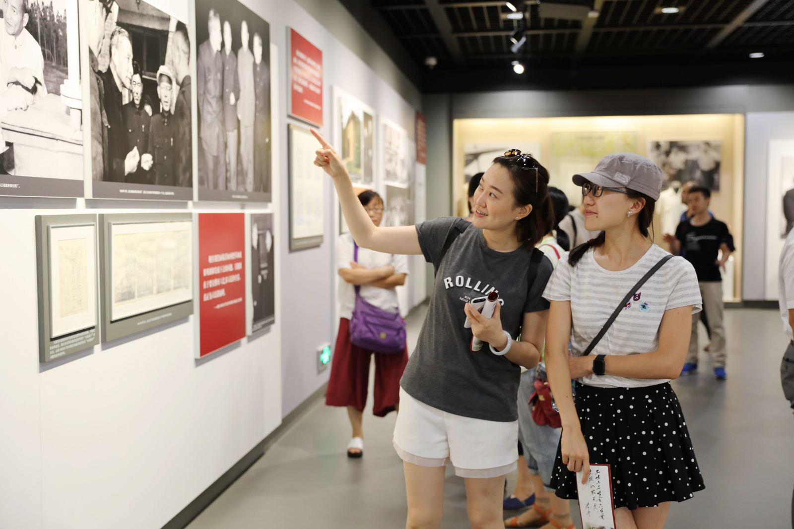 学习陈云五种精神，争做“两学一做”先锋 ——计算机科学与bat365中文官网入口师生党员赴陈云纪念馆参观学习