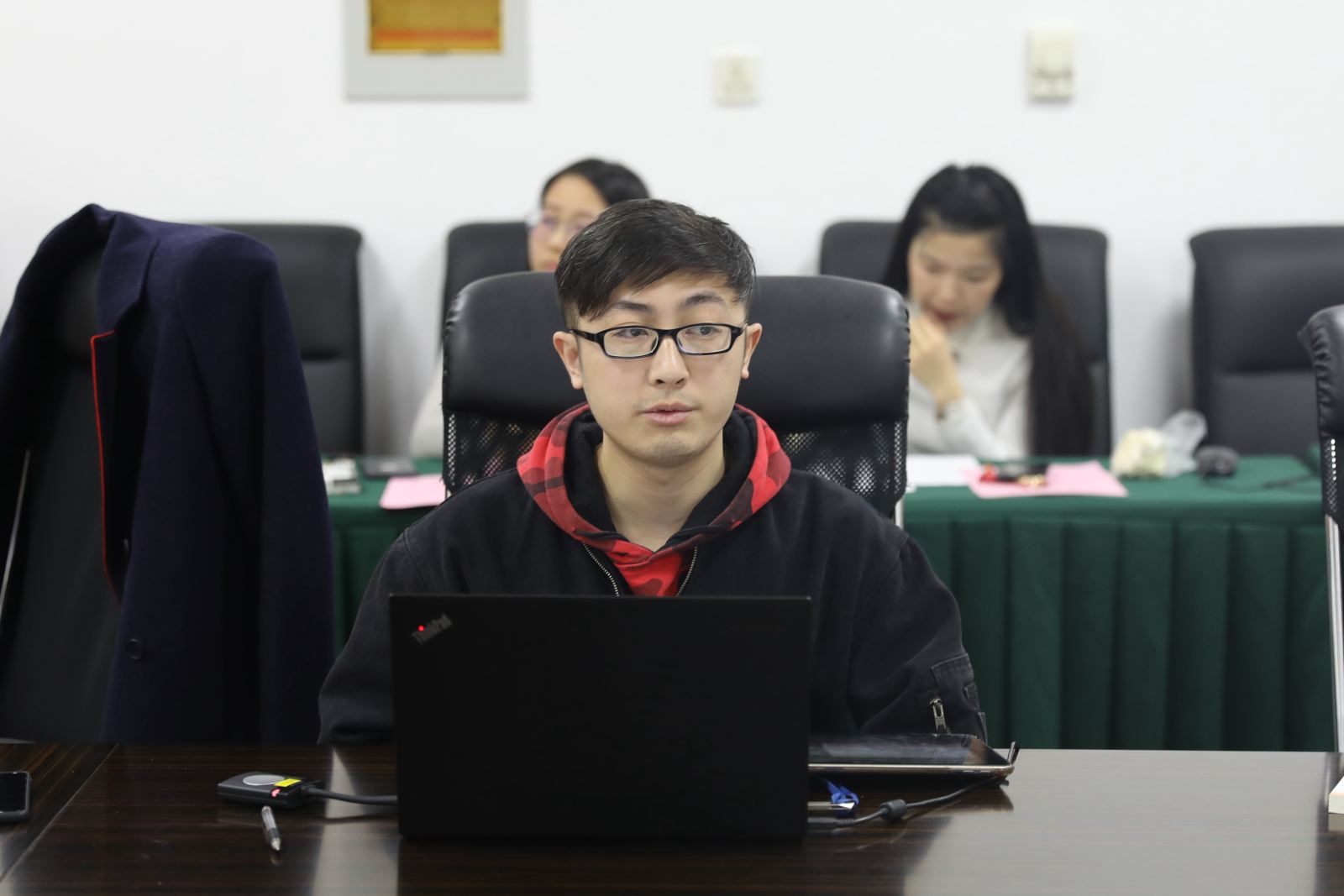 bat365中文官网入口党委召开支部书记述职交流会