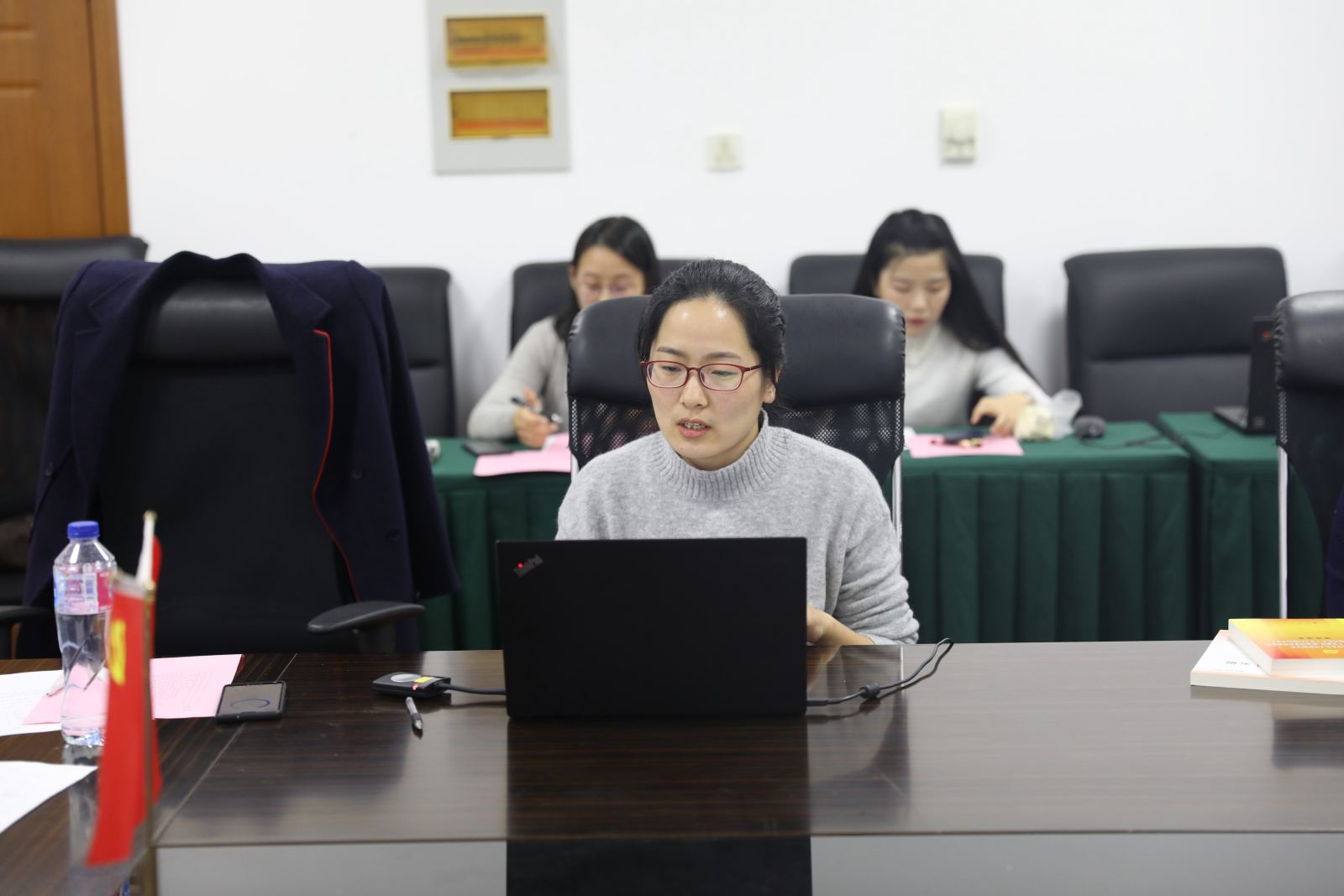 bat365中文官网入口党委召开支部书记述职交流会