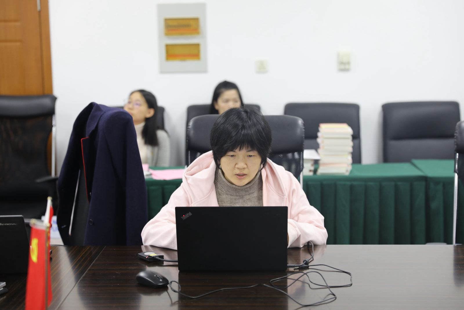 bat365中文官网入口党委召开支部书记述职交流会