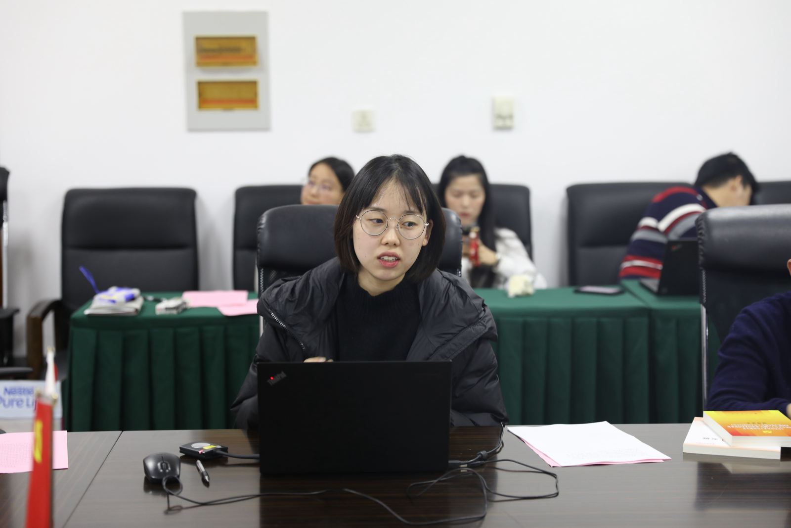 bat365中文官网入口党委召开支部书记述职交流会