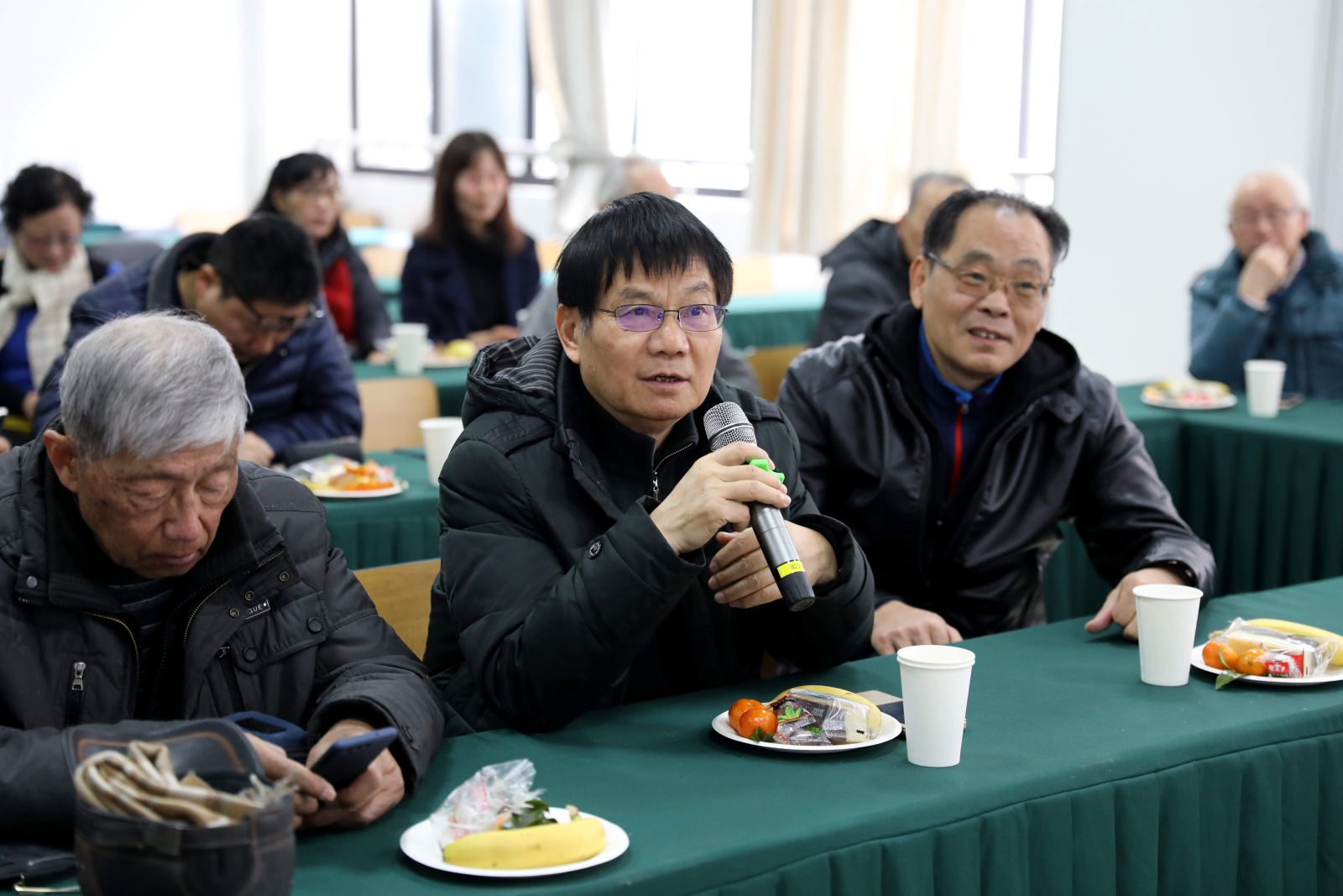 计算机科学与bat365中文官网入口举行2018年退休教职工新春茶话会