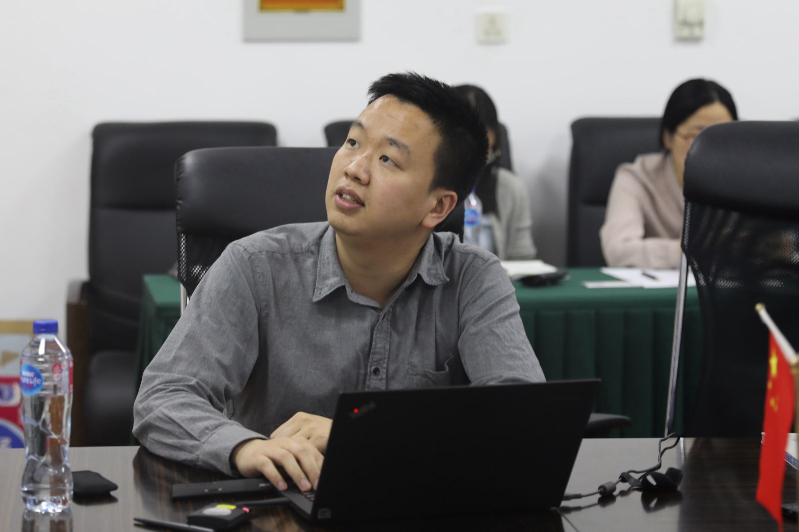 推动党建创新项目，提高党务工作水平——计算机科学与bat365中文官网入口党委召开党支部书记工作例会