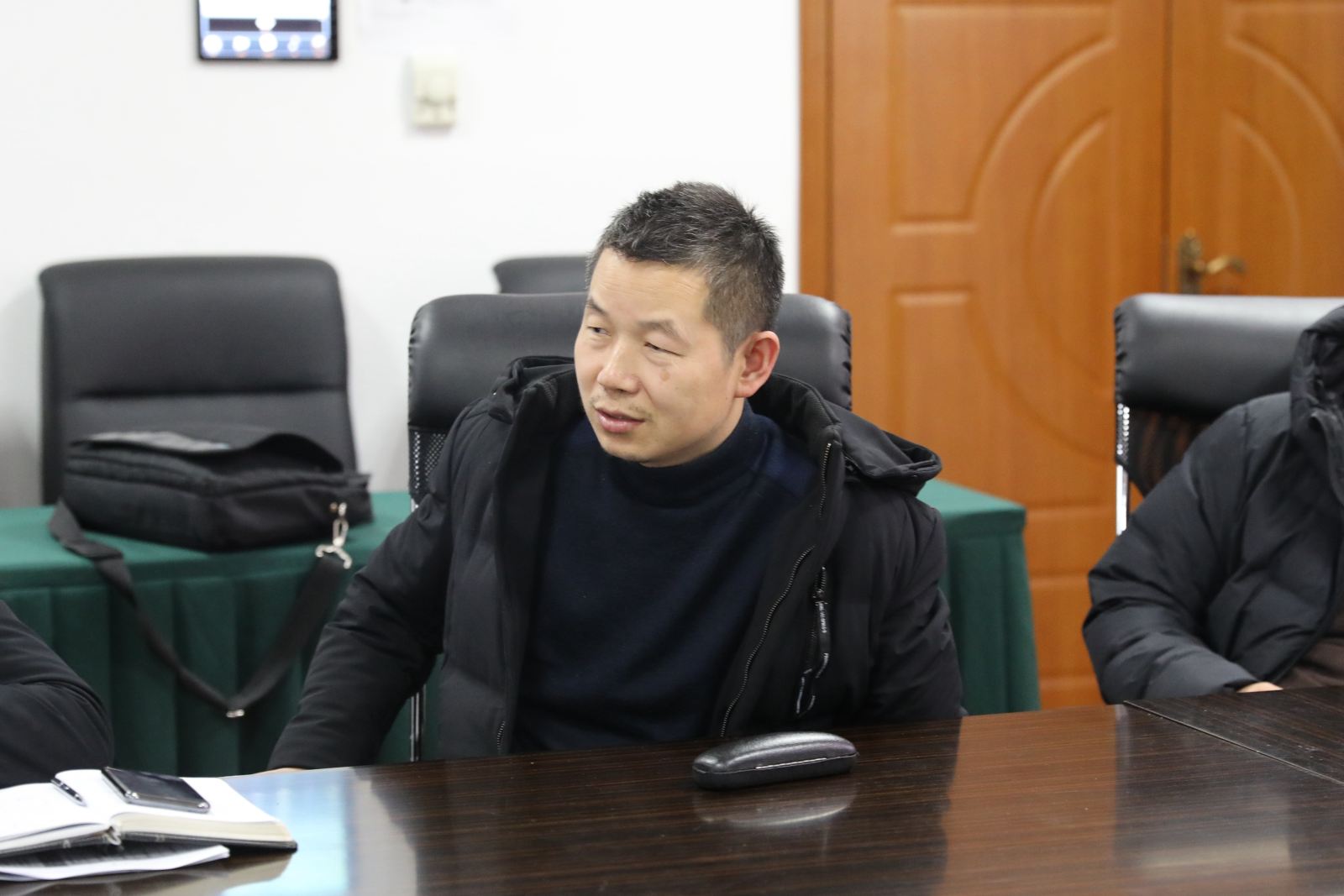 计算机科学与bat365中文官网入口召开教授座谈会