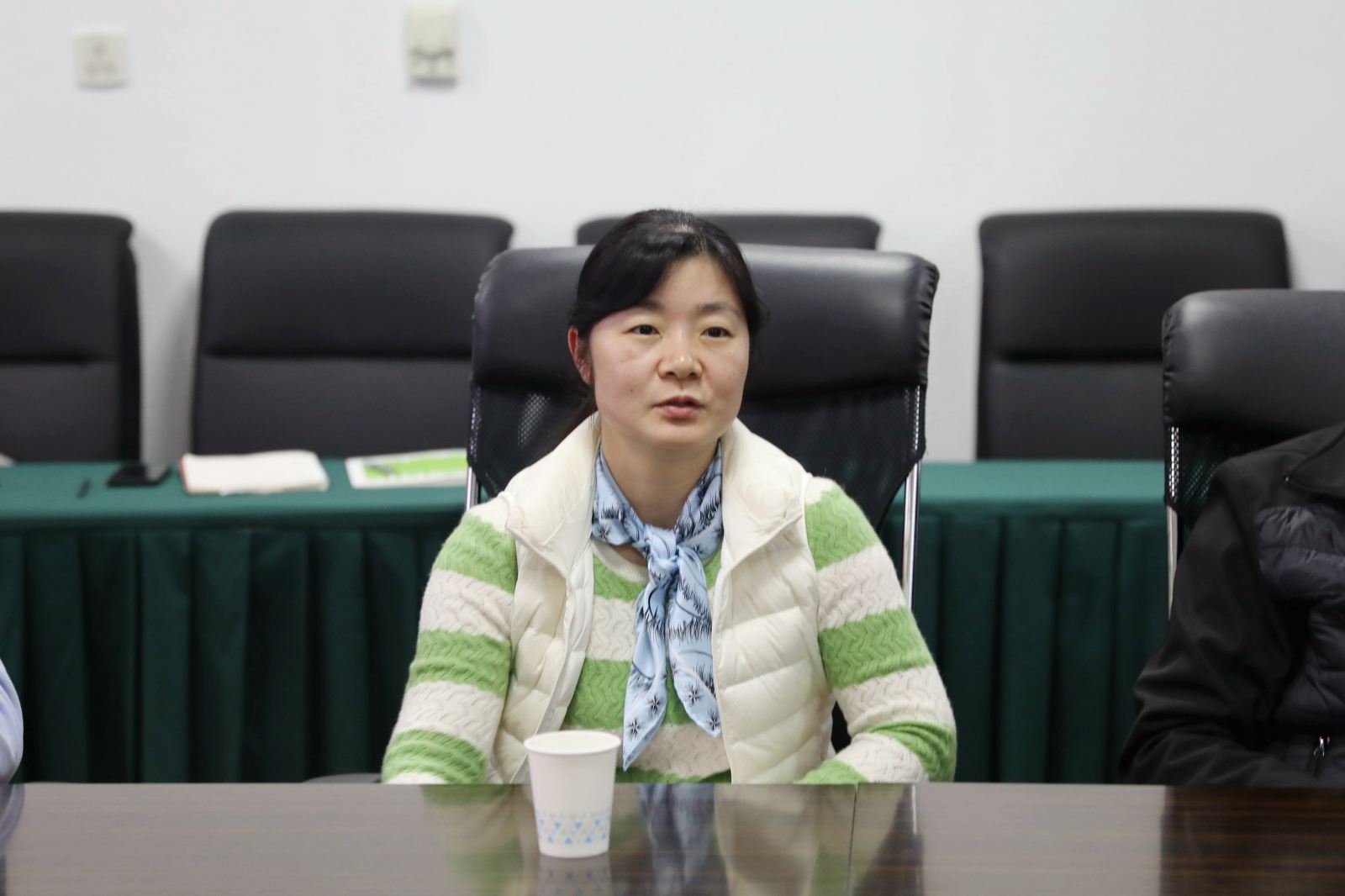 计算机科学与bat365中文官网入口召开教授座谈会