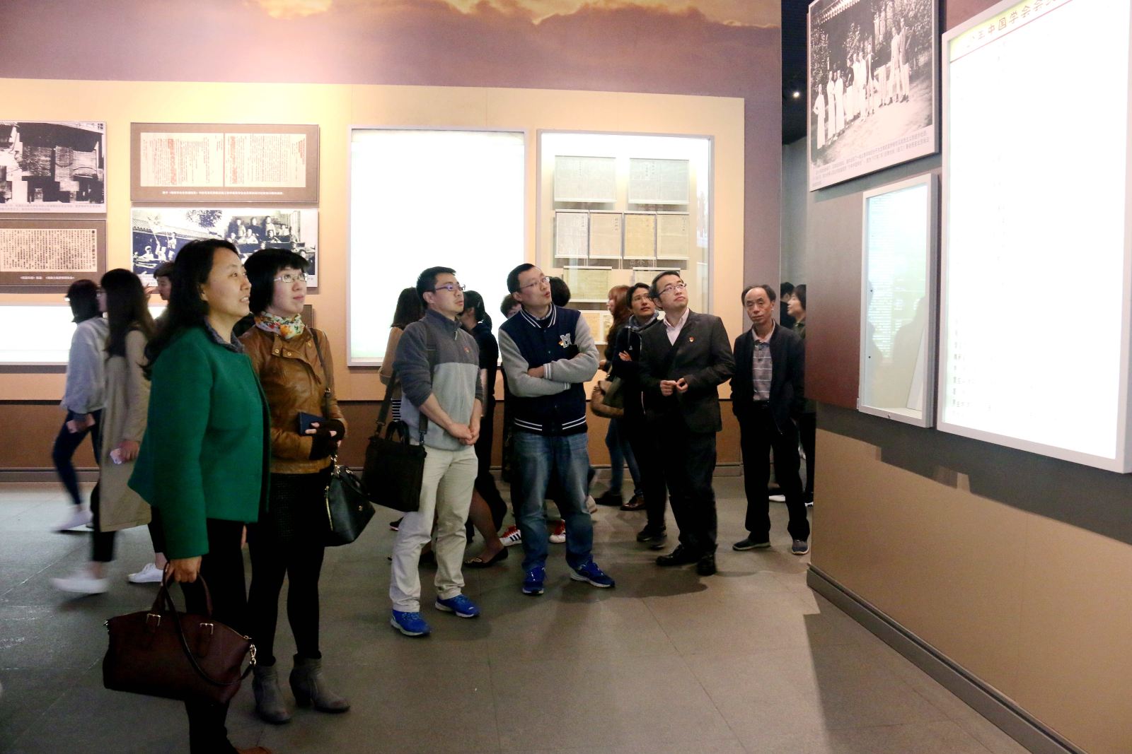 学习“红船精神”  不忘初心 牢记使命 --华东师大计算机科学与bat365中文官网入口党委与市科委计划处党支部赴嘉兴南湖学习