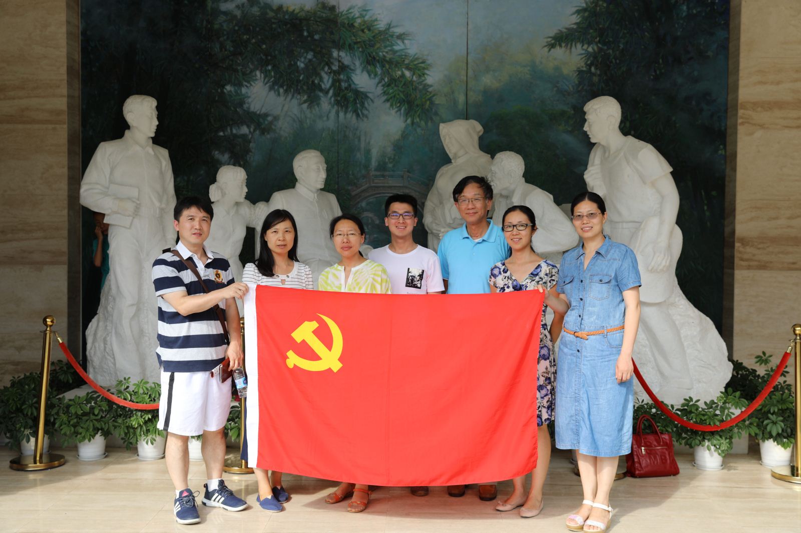 学习陈云五种精神，争做“两学一做”先锋 ——计算机科学与bat365中文官网入口师生党员赴陈云纪念馆参观学习