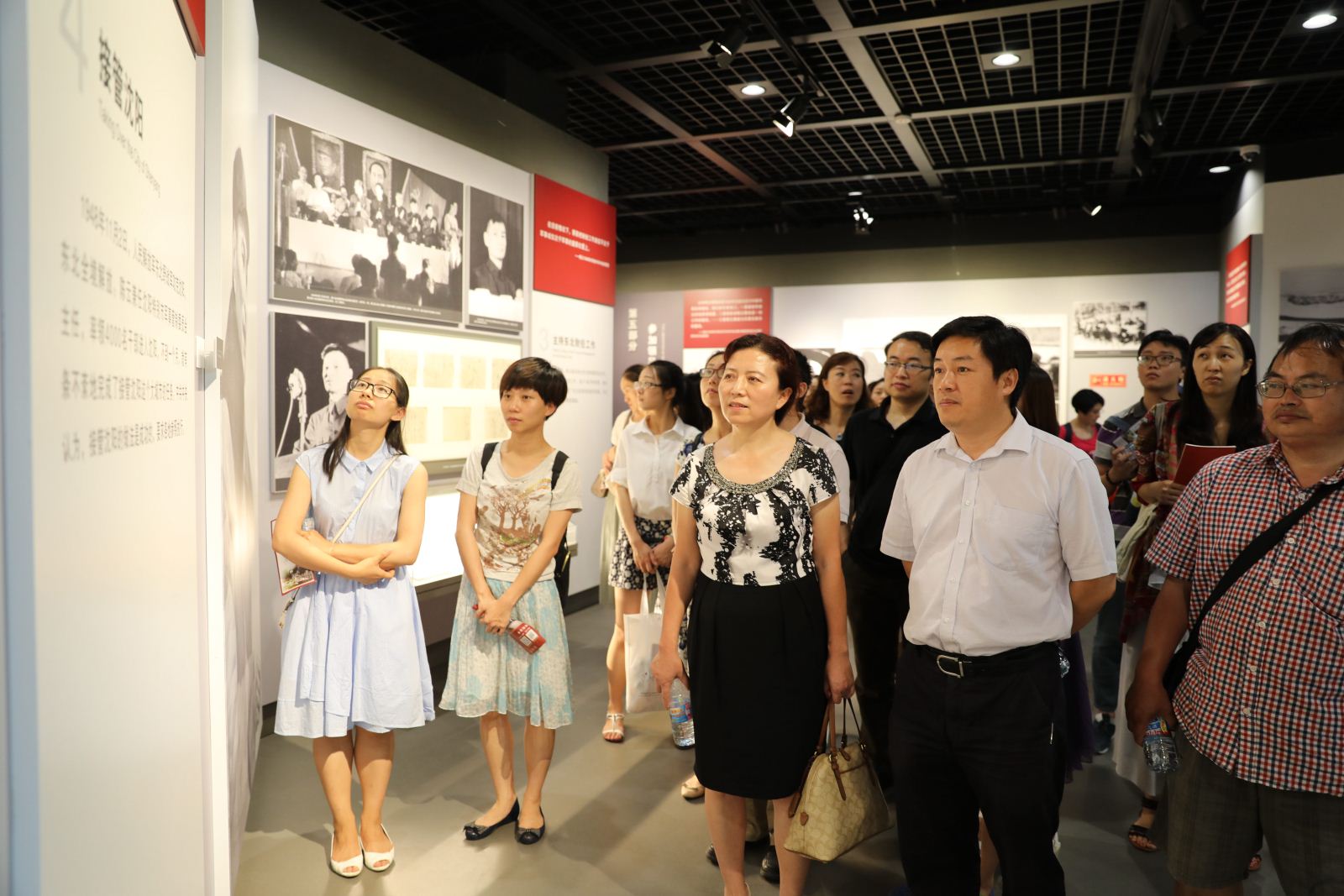 学习陈云五种精神，争做“两学一做”先锋 ——计算机科学与bat365中文官网入口师生党员赴陈云纪念馆参观学习