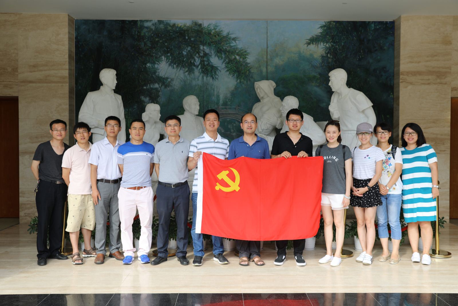 学习陈云五种精神，争做“两学一做”先锋 ——计算机科学与bat365中文官网入口师生党员赴陈云纪念馆参观学习